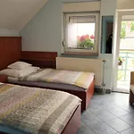 Club Haus 502 Калокса