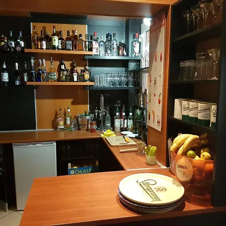 Club Haus 502 3* Kalocsa