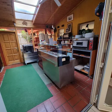 Club Haus 502 3* Kalocsa