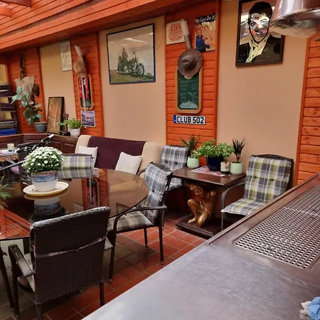 Club Haus 502 Kalocsa