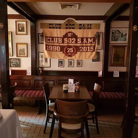 Club Haus 502 Bed & Breakfast Kalocsa