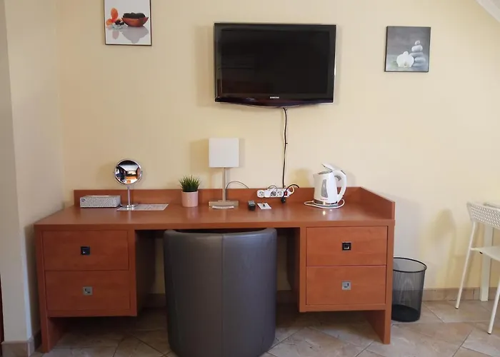 Club Haus 502 Nocleg ze śniadaniem