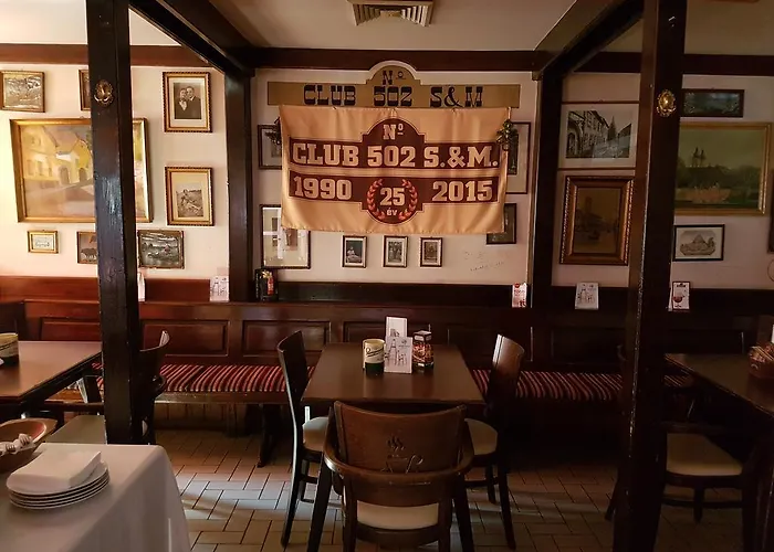 Club Haus 502 Nocleg ze śniadaniem Kalocsa