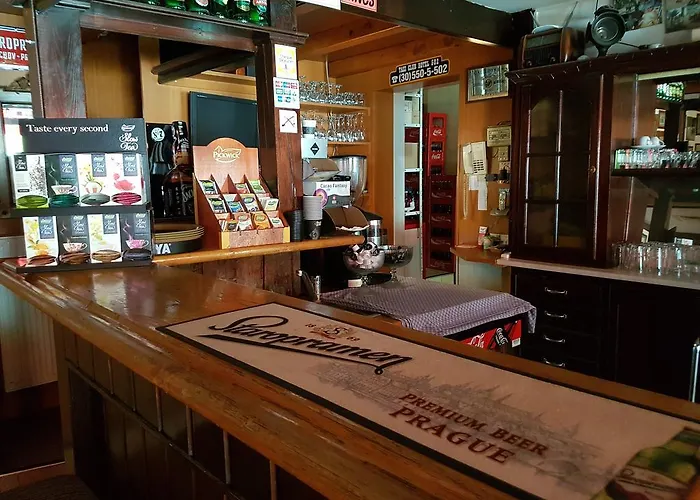 Club Haus 502 Nocleg ze śniadaniem Kalocsa