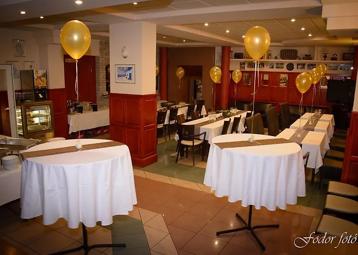 Club Haus 502 Nocleg ze śniadaniem